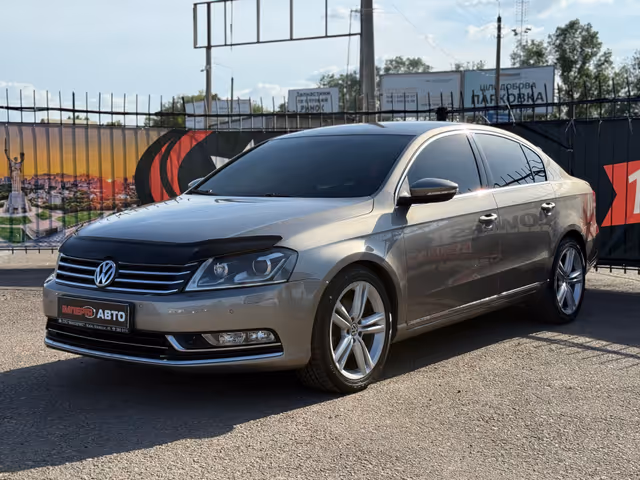 Volkswagen Passat - зображення 1