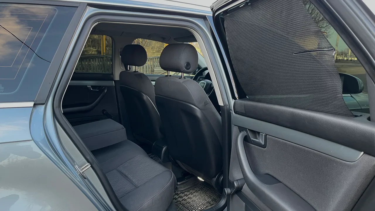 Audi A4 - фото 27