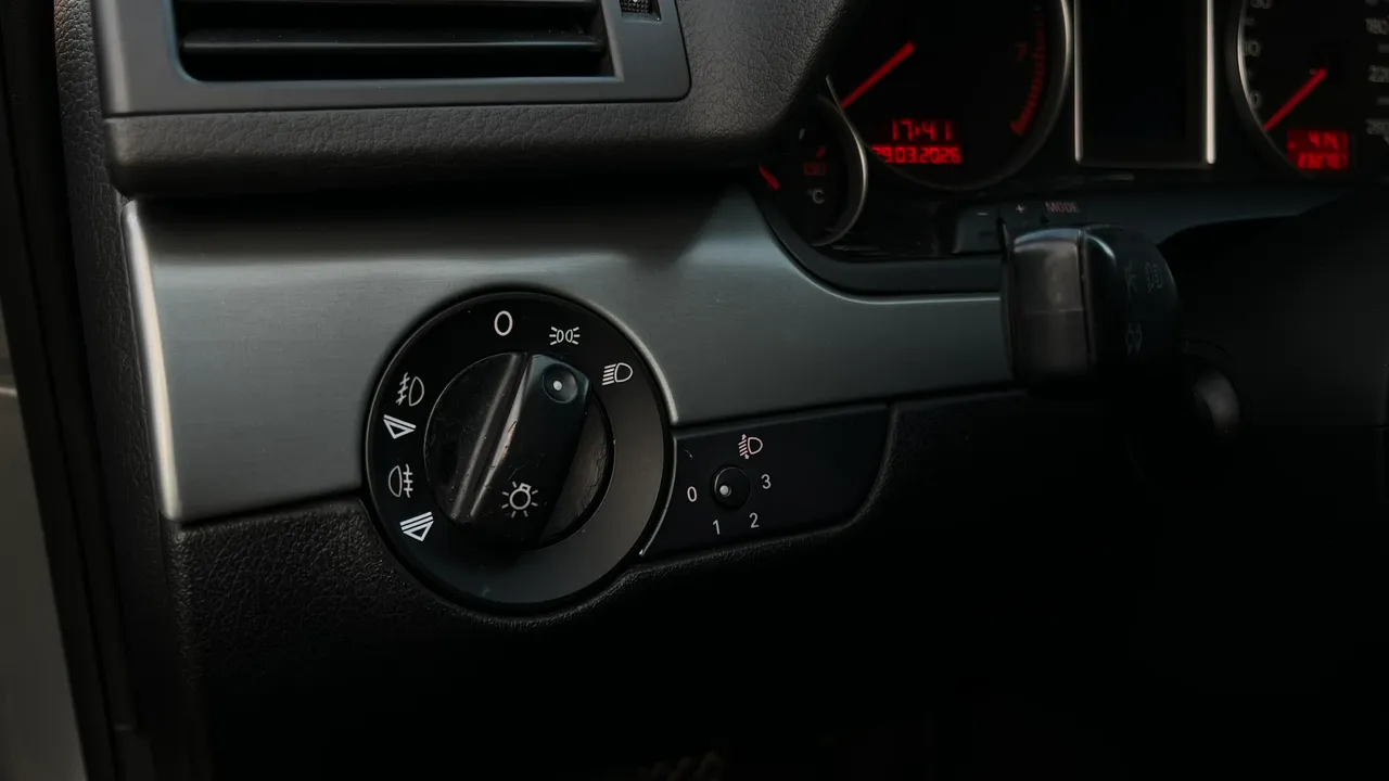 Audi A4 - фото 14