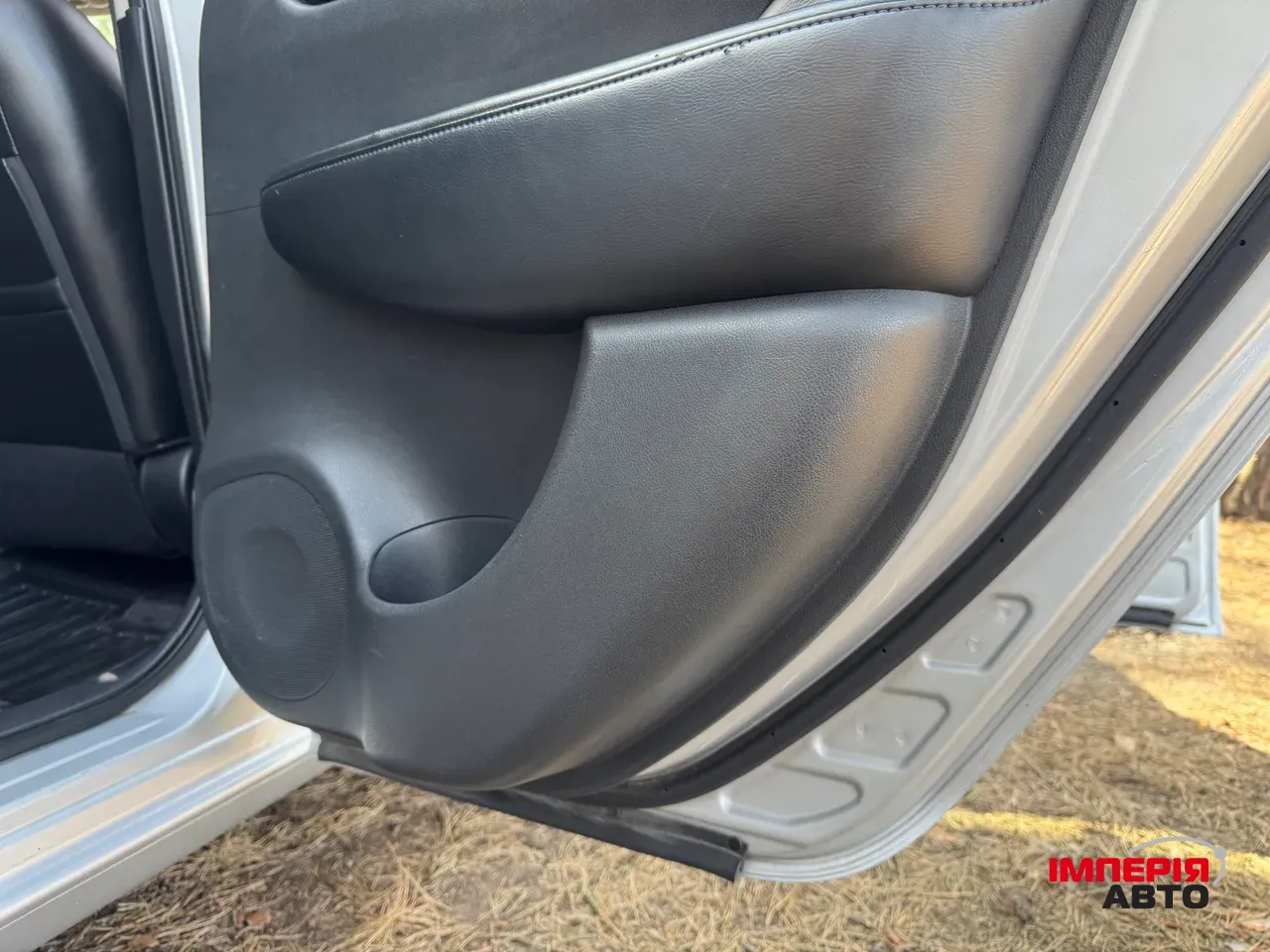 Nissan Leaf - фото 14