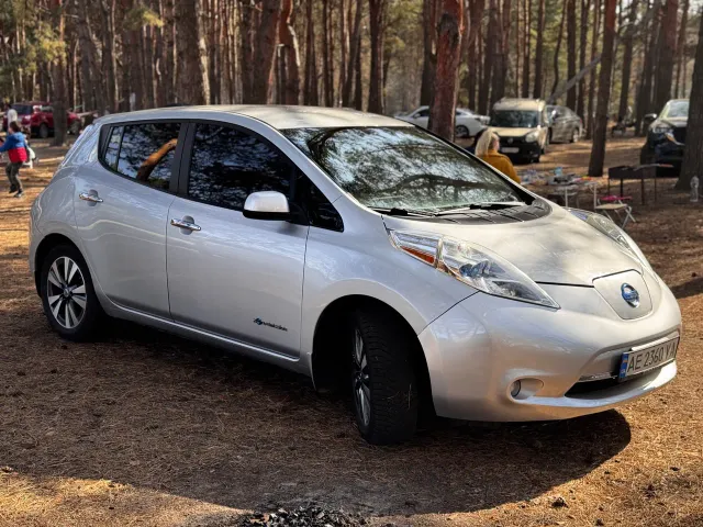 Nissan Leaf - фото 2