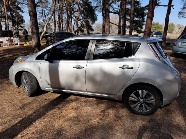 Nissan Leaf - фото 4