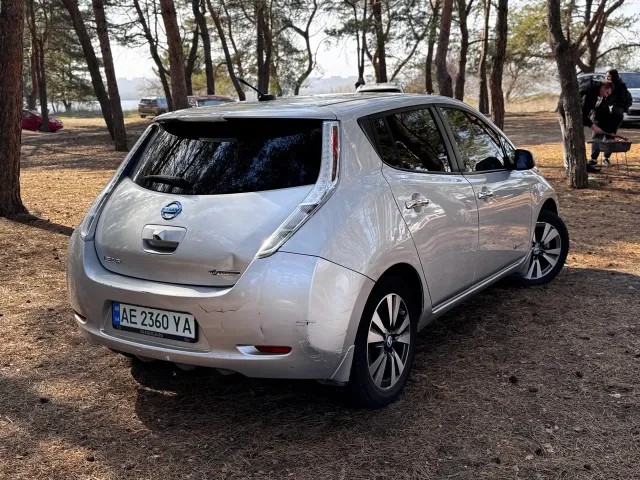 Nissan Leaf - фото 5