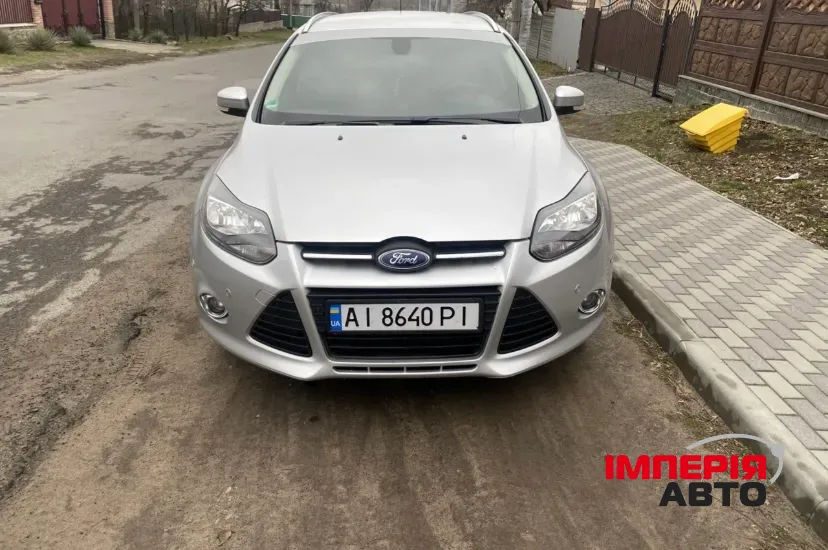 Ford Focus - фото 1
