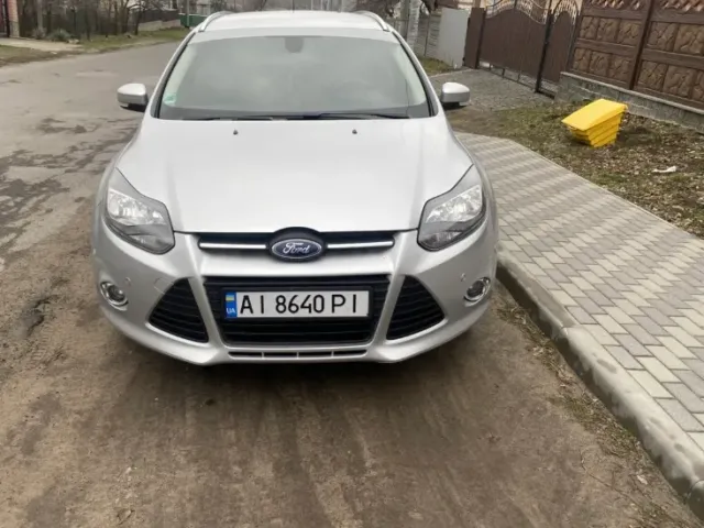 Ford Focus - фото 1