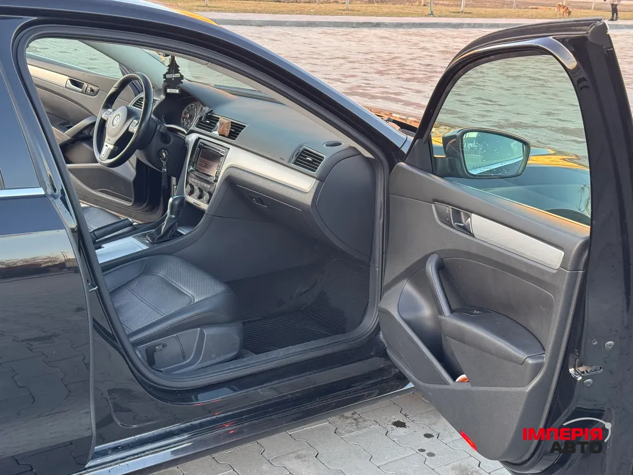 Volkswagen Passat USA/NMS - фото 12