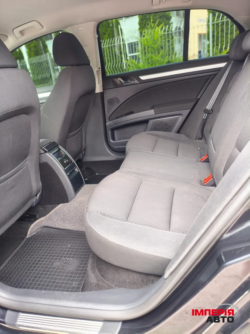 Skoda Superb - фото 21