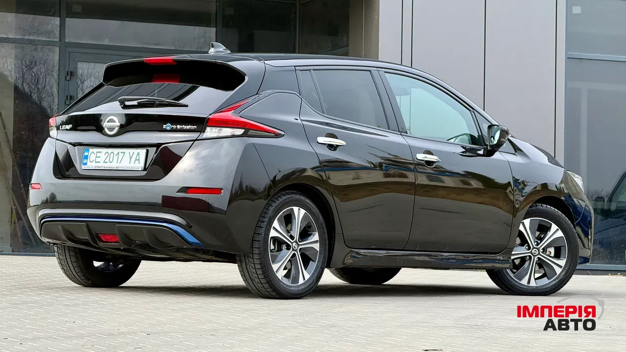 Nissan Leaf - фото 6