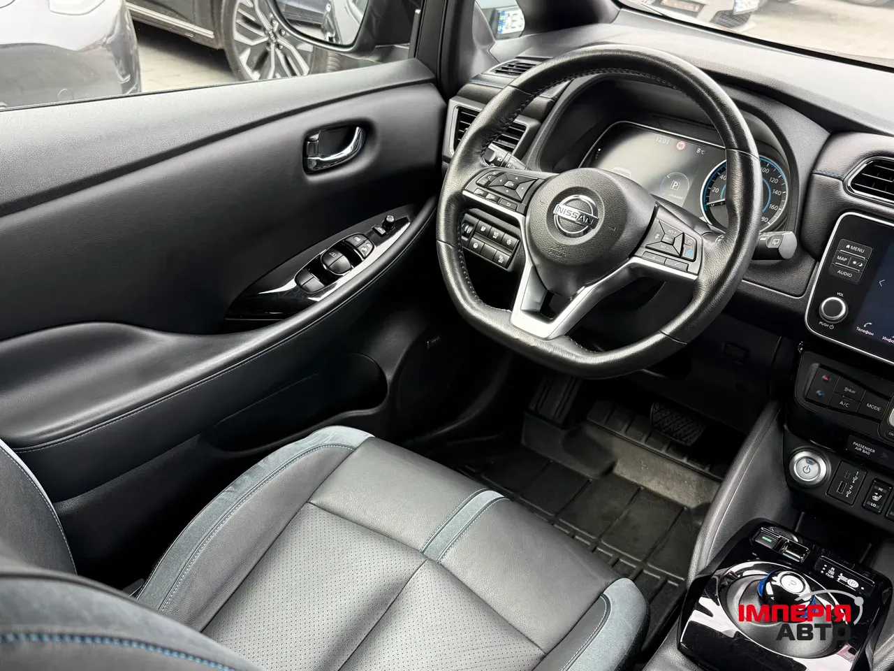 Nissan Leaf - фото 11