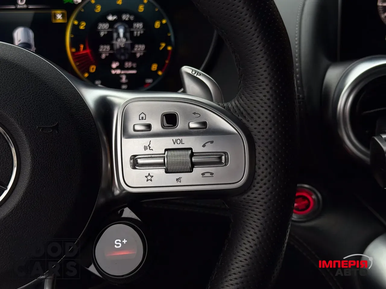 Mercedes-Benz AMG GT - фото 33