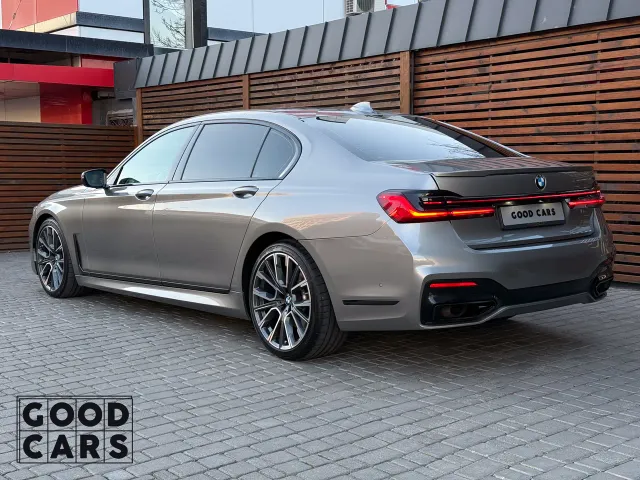BMW 7 серії - фото 5