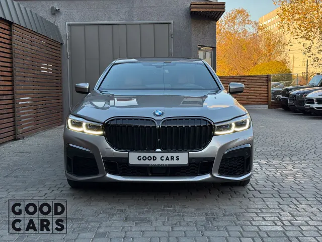 BMW 7 серії - фото 2