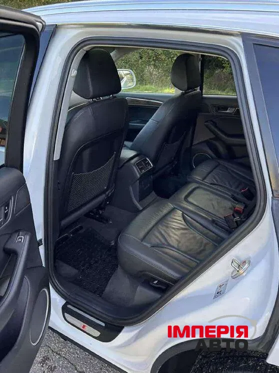 Audi Q5 - фото 12