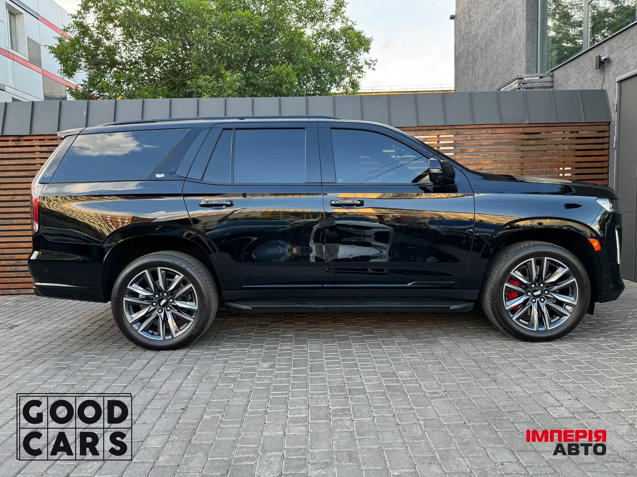 Cadillac Escalade - фото 8