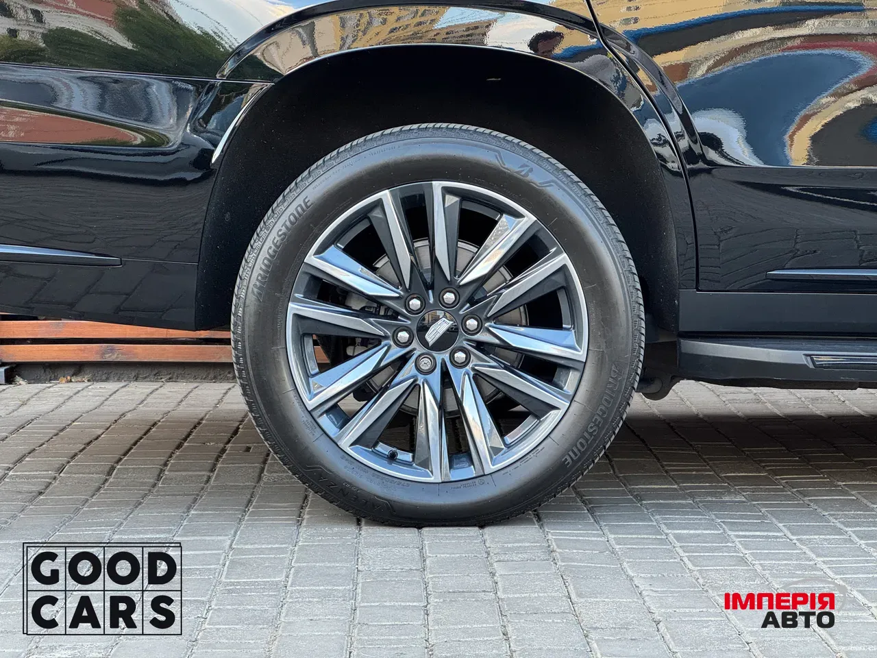 Cadillac Escalade - фото 13