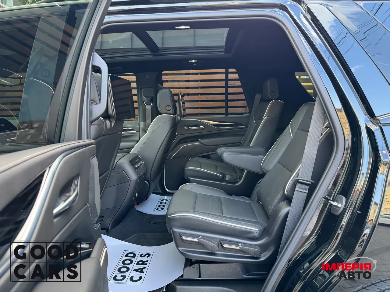 Cadillac Escalade - фото 19