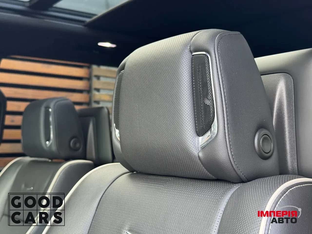 Cadillac Escalade - фото 18