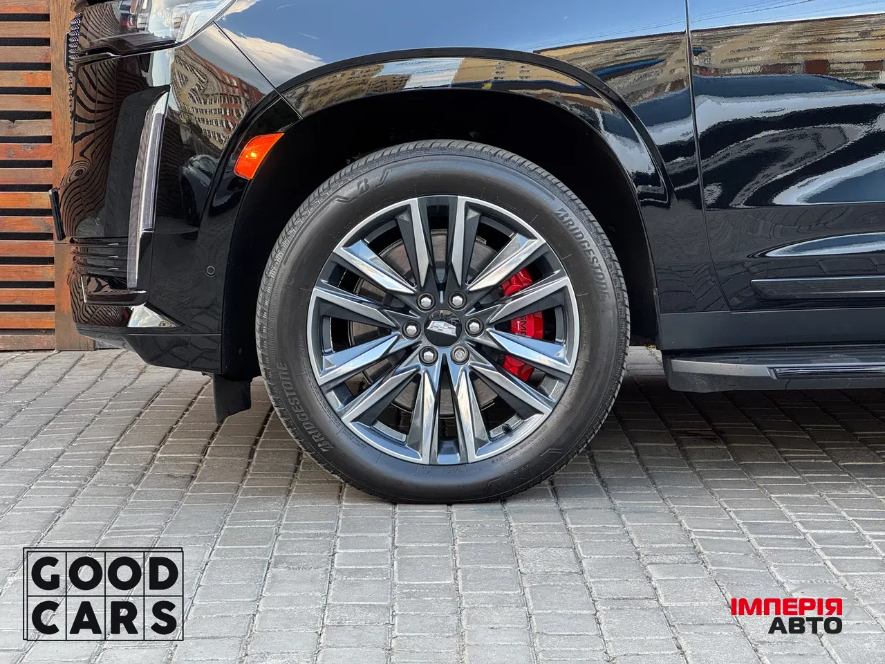 Cadillac Escalade - фото 11