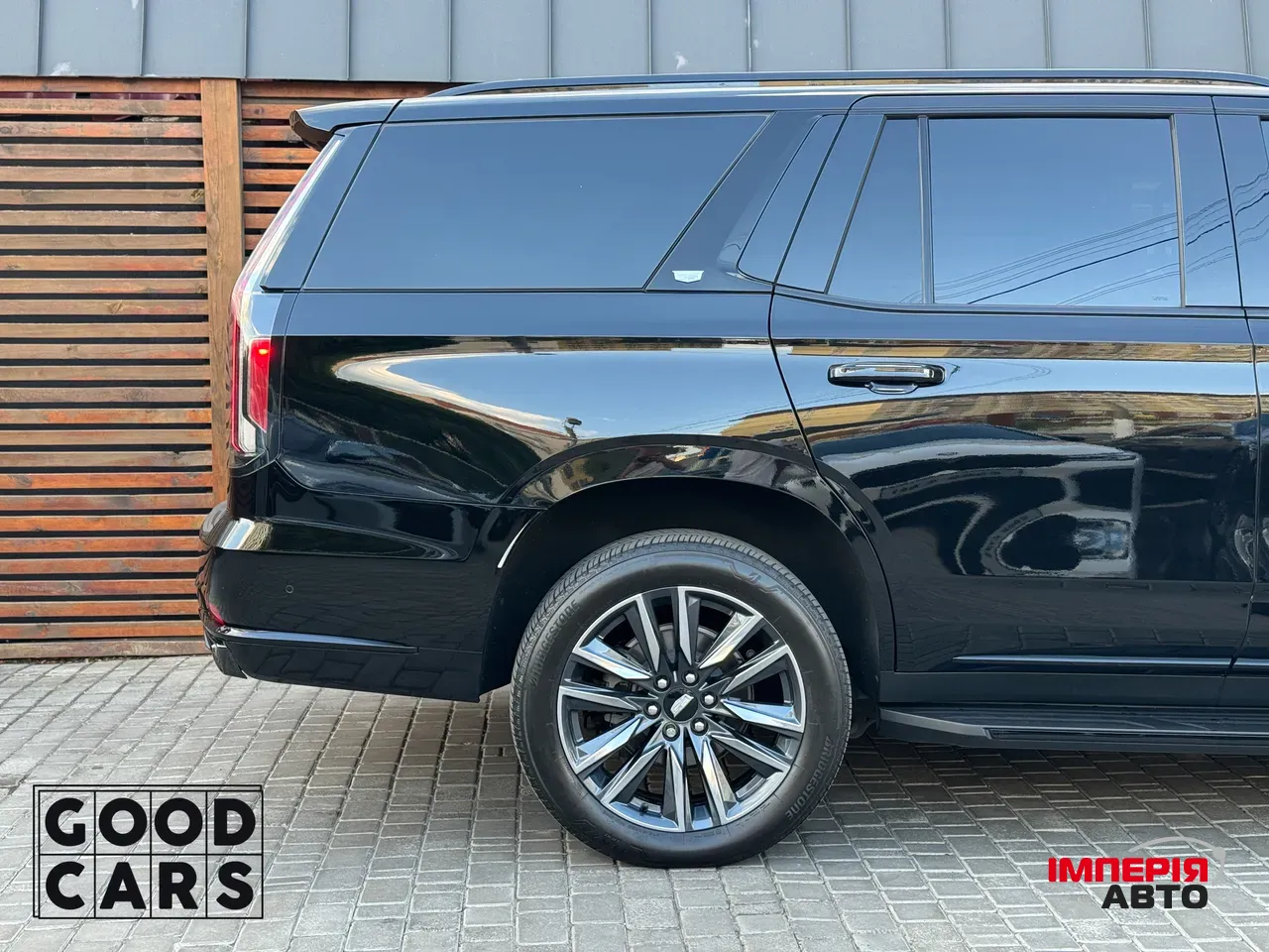 Cadillac Escalade - фото 12