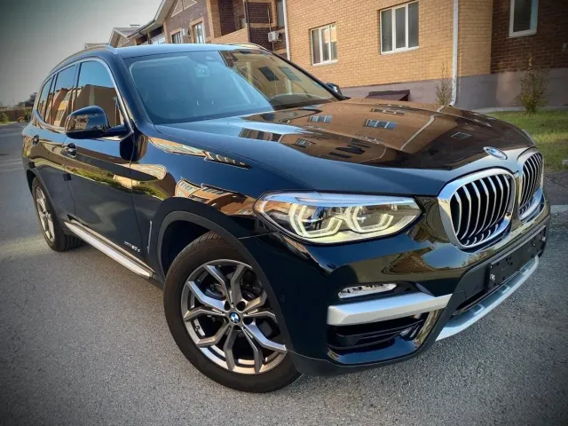 BMW X3 - фото 1