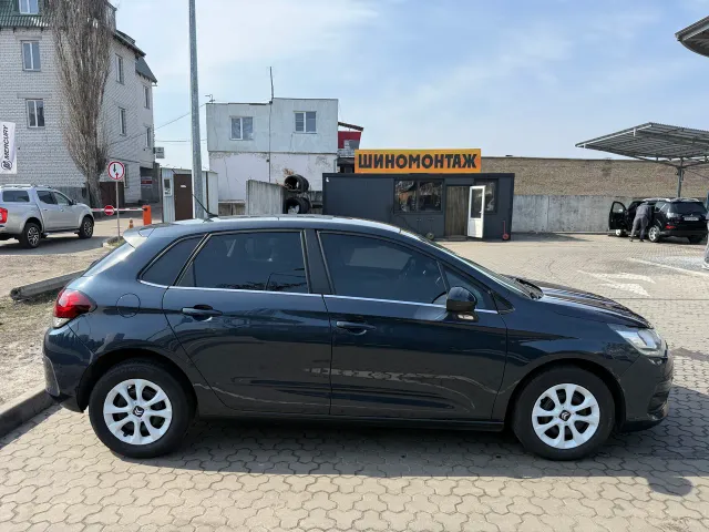 Citroen C4 - фото 3