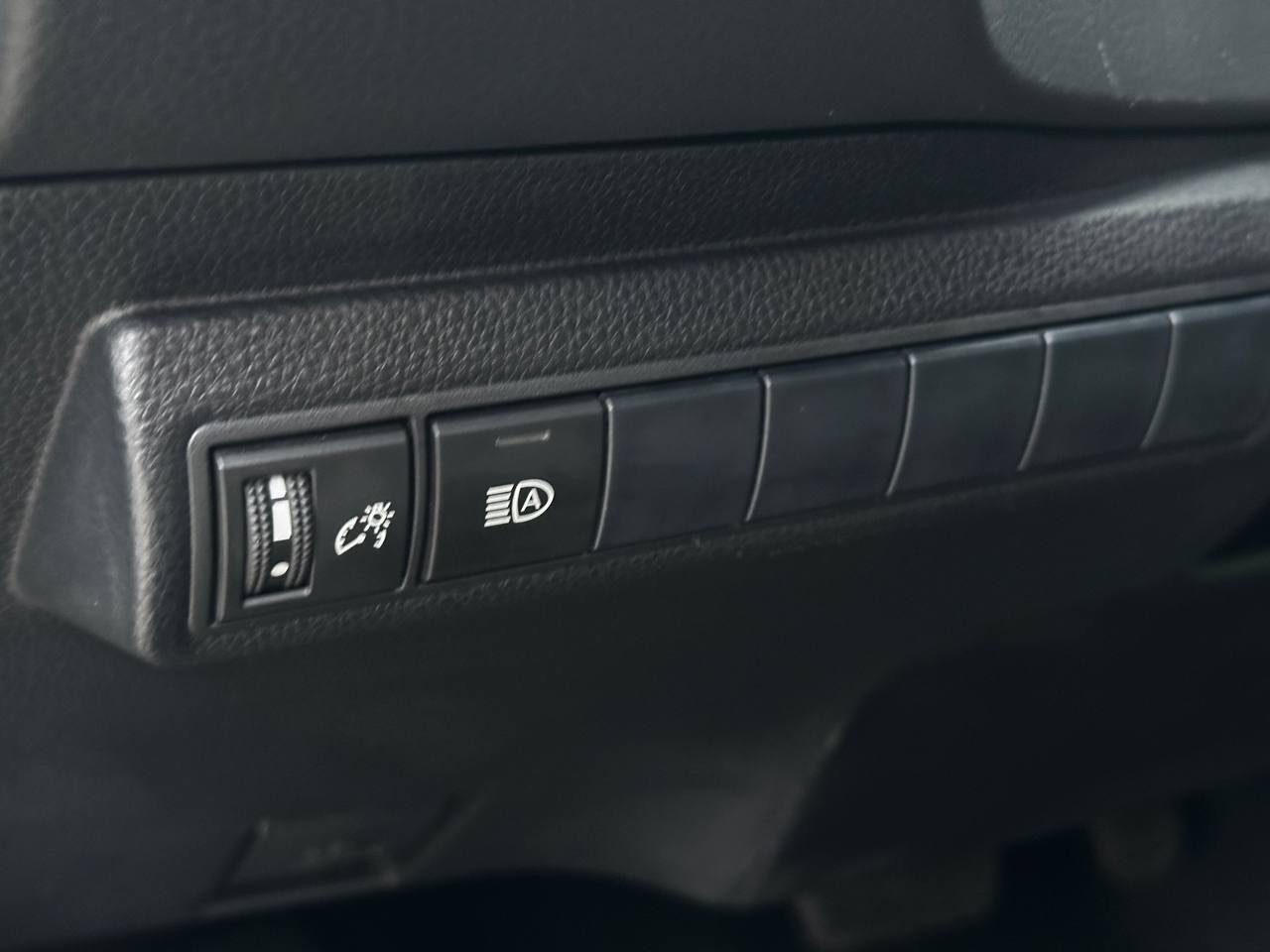 Toyota Corolla - фото 16