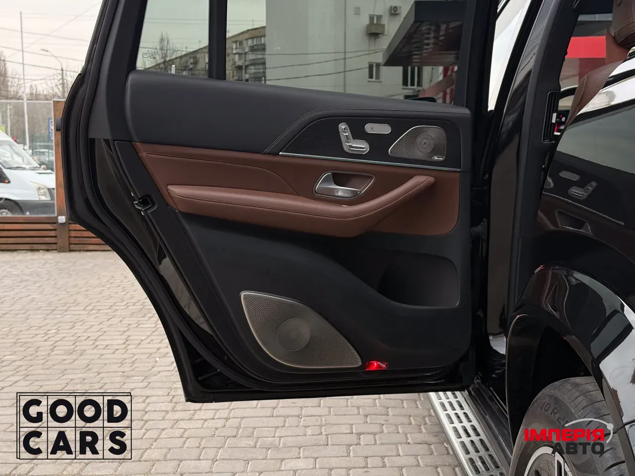 Mercedes-Benz GLS - фото 24