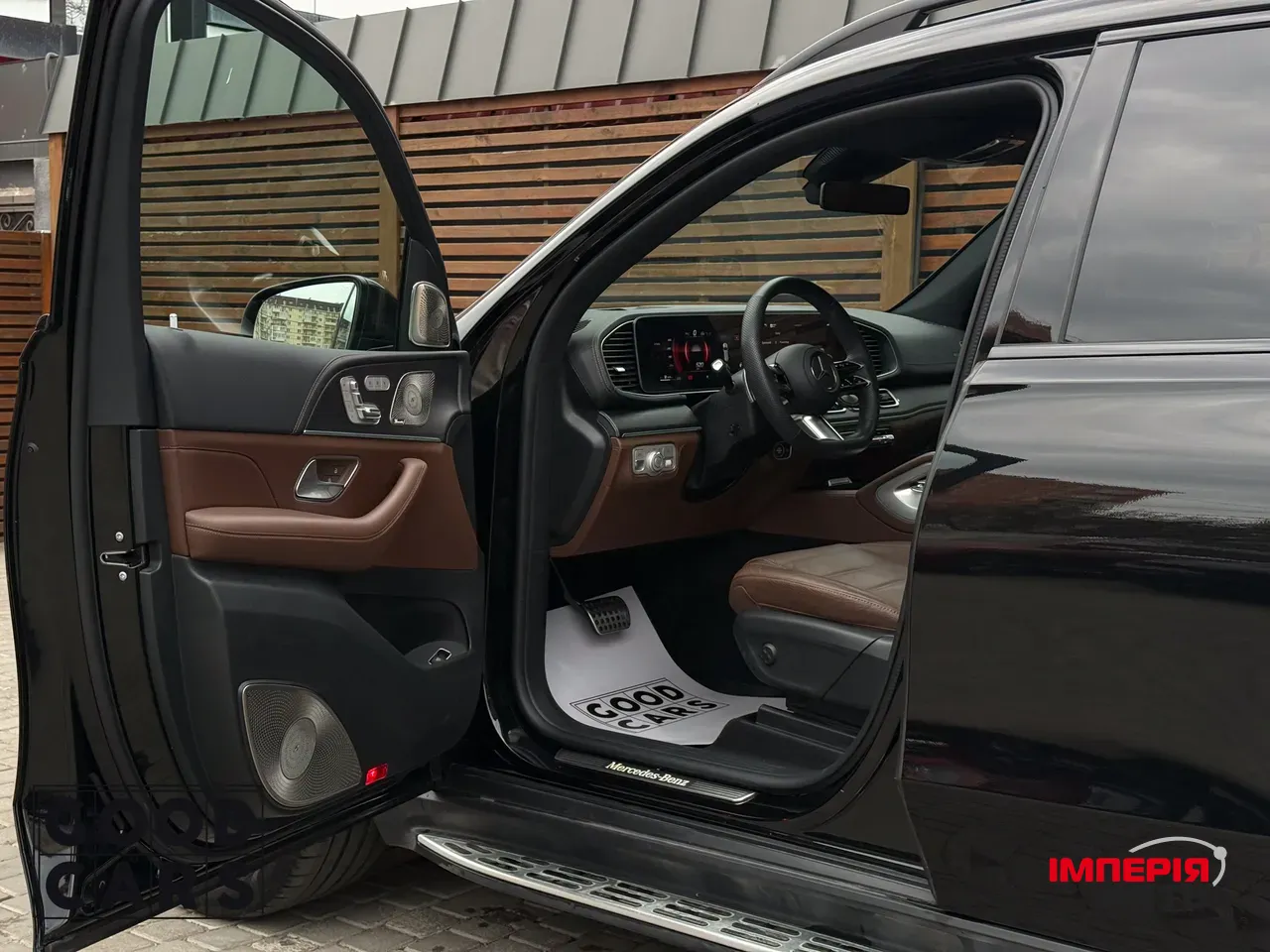 Mercedes-Benz GLS - фото 20