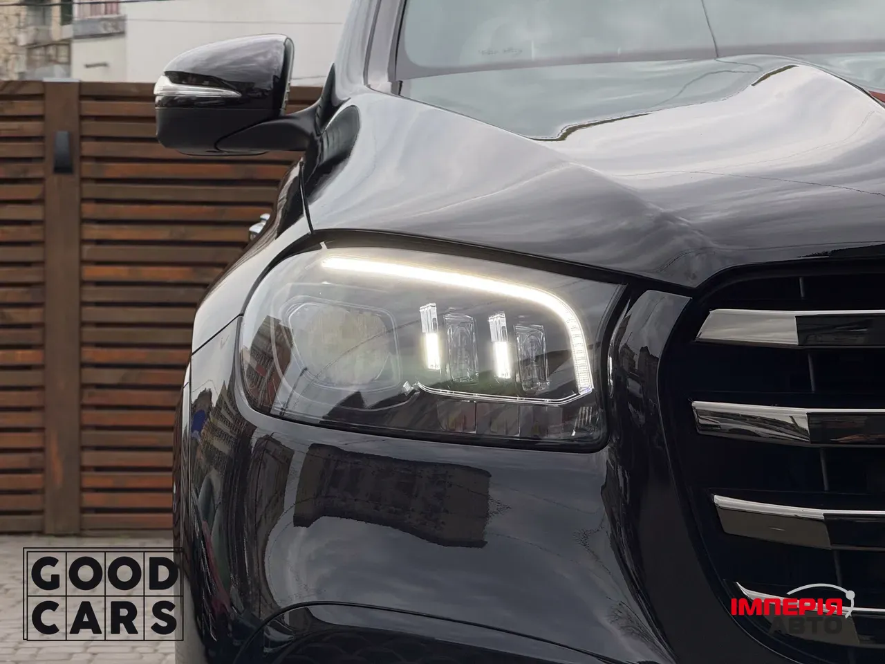 Mercedes-Benz GLS - фото 10