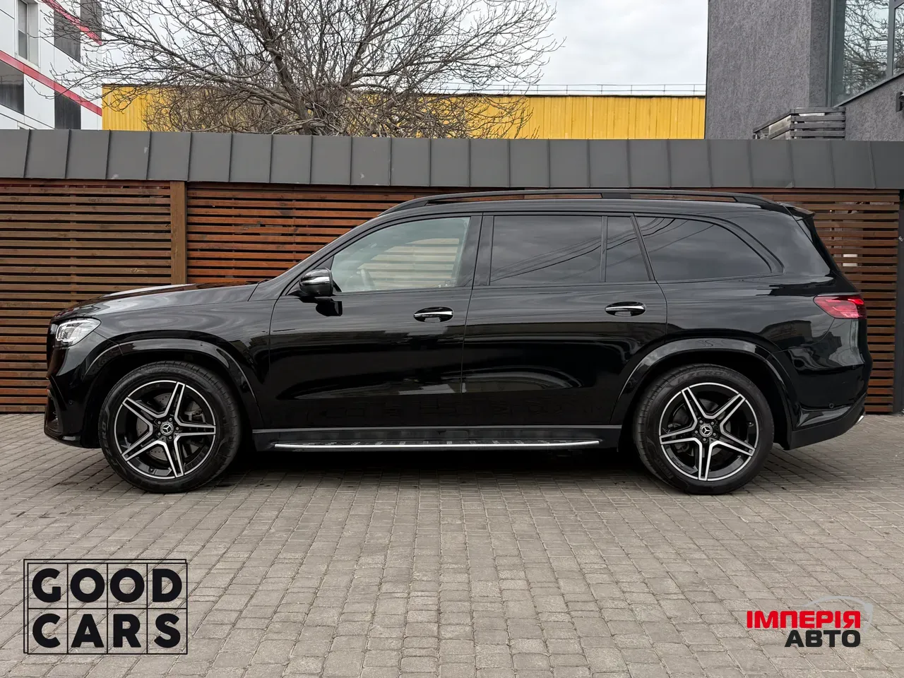 Mercedes-Benz GLS - фото 4