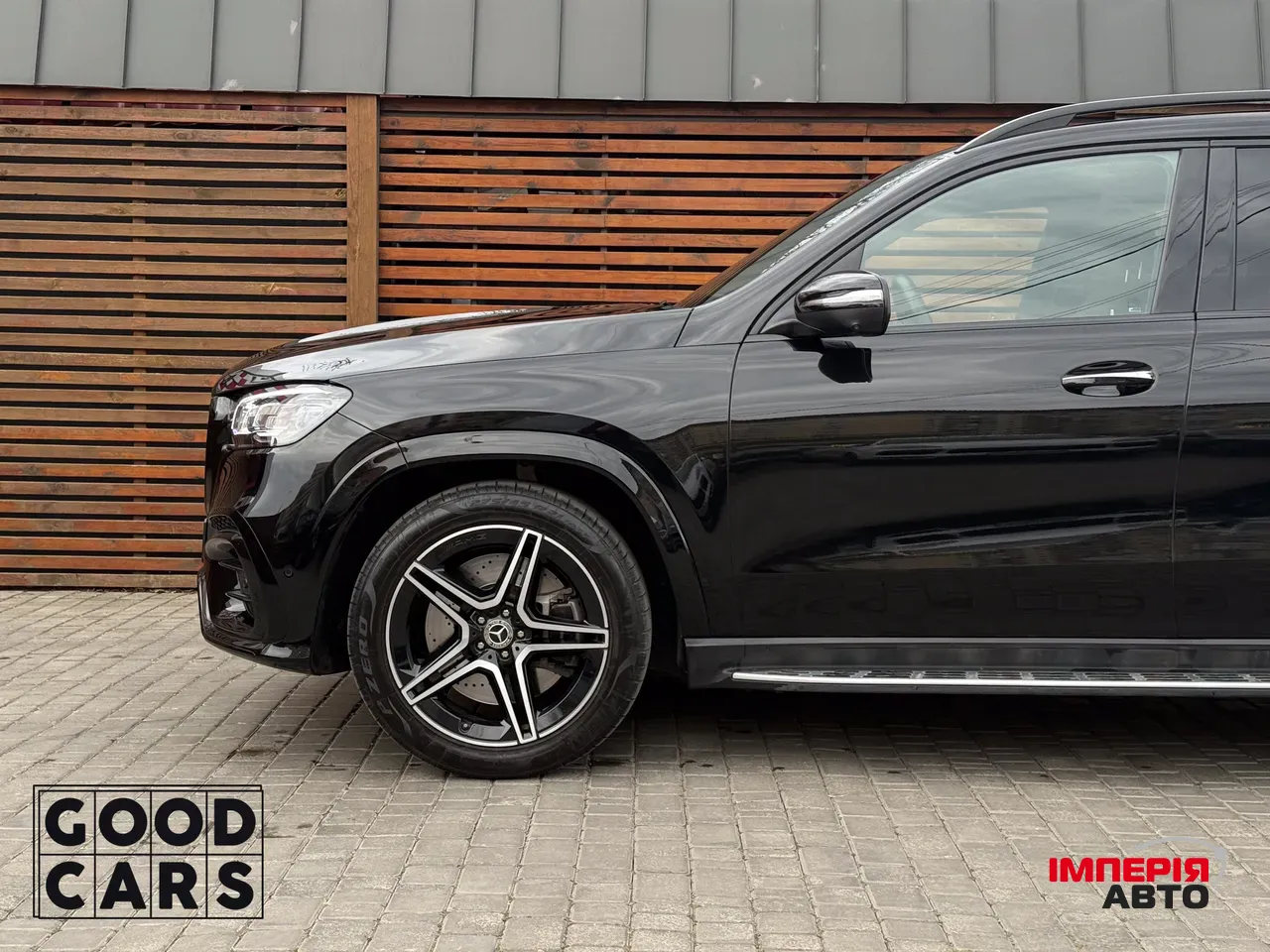 Mercedes-Benz GLS - фото 12