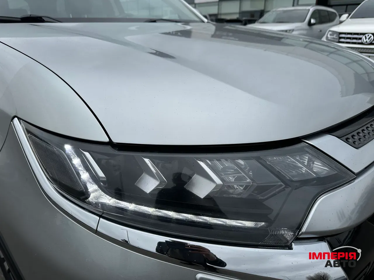 Mitsubishi Outlander - фото 11