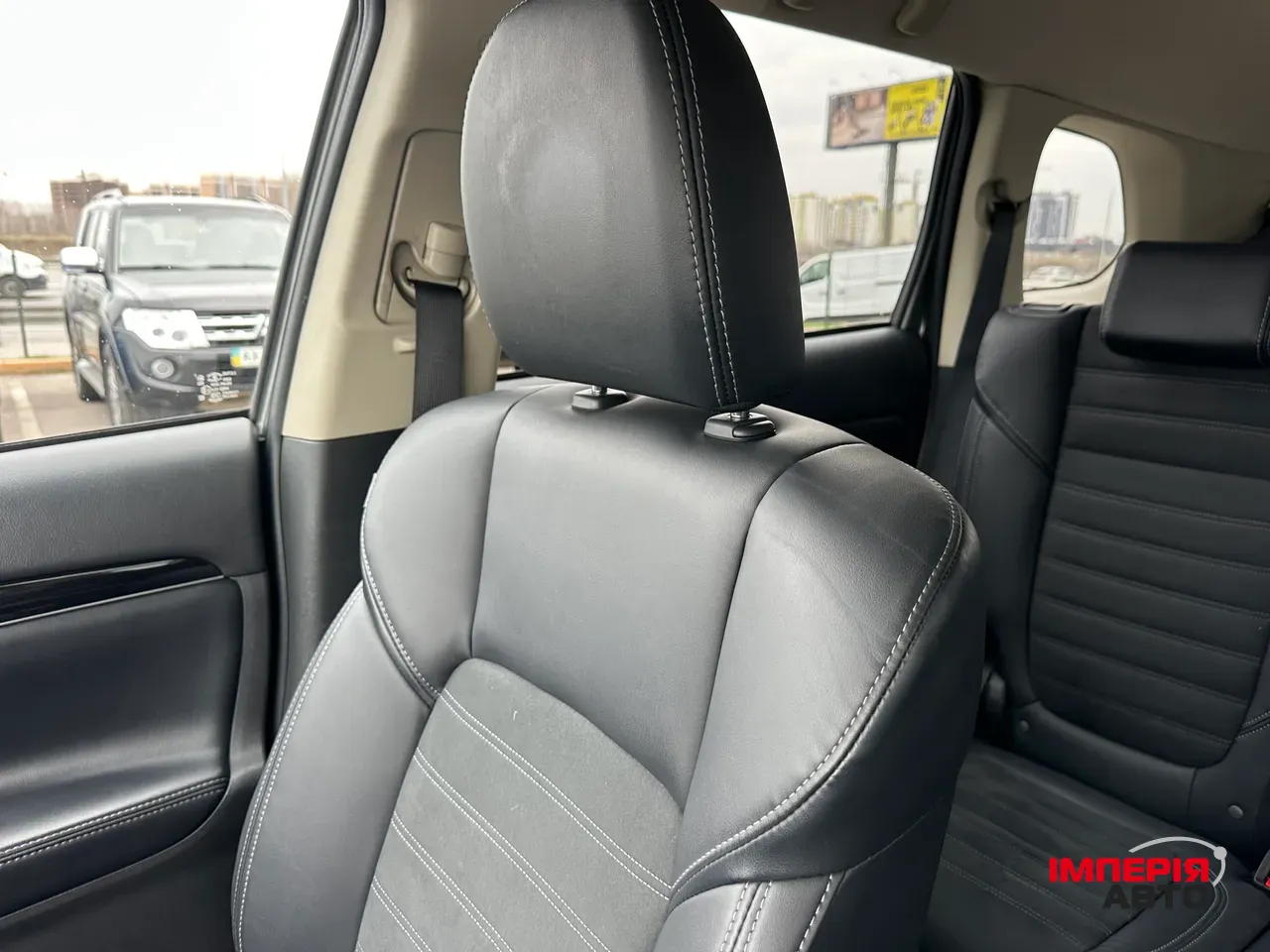 Mitsubishi Outlander - фото 19