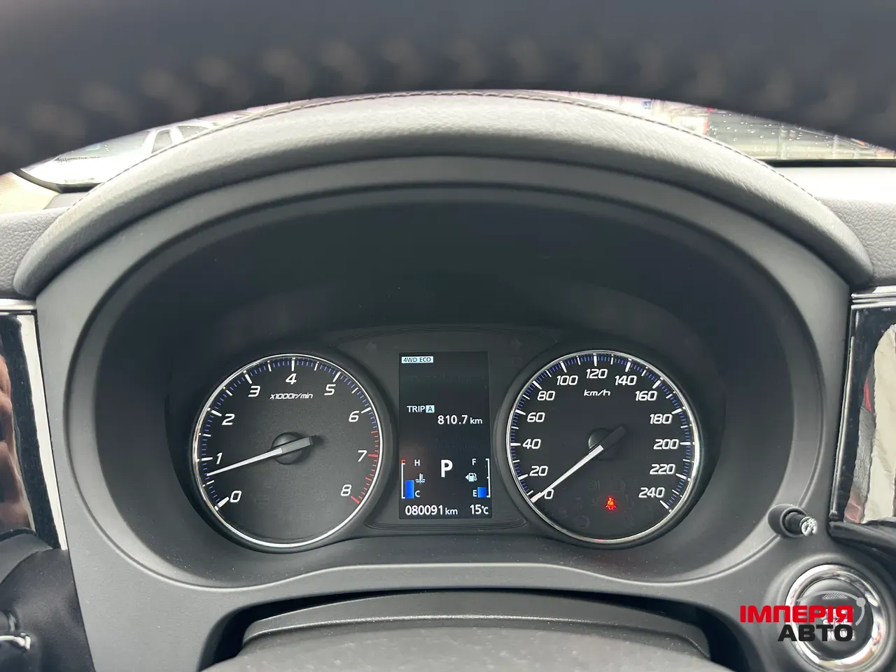 Mitsubishi Outlander - фото 16