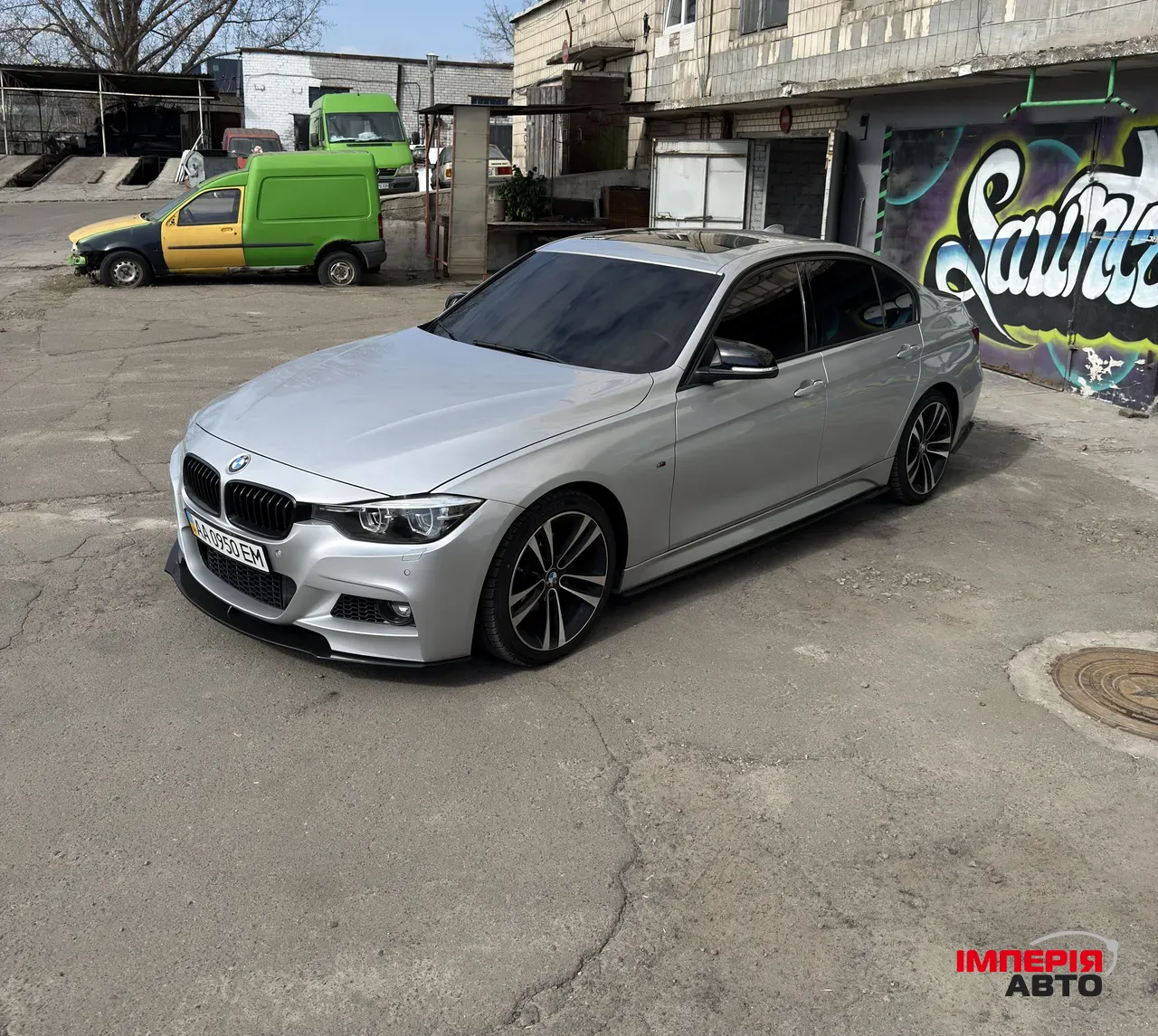 BMW 3 серії - фото 1