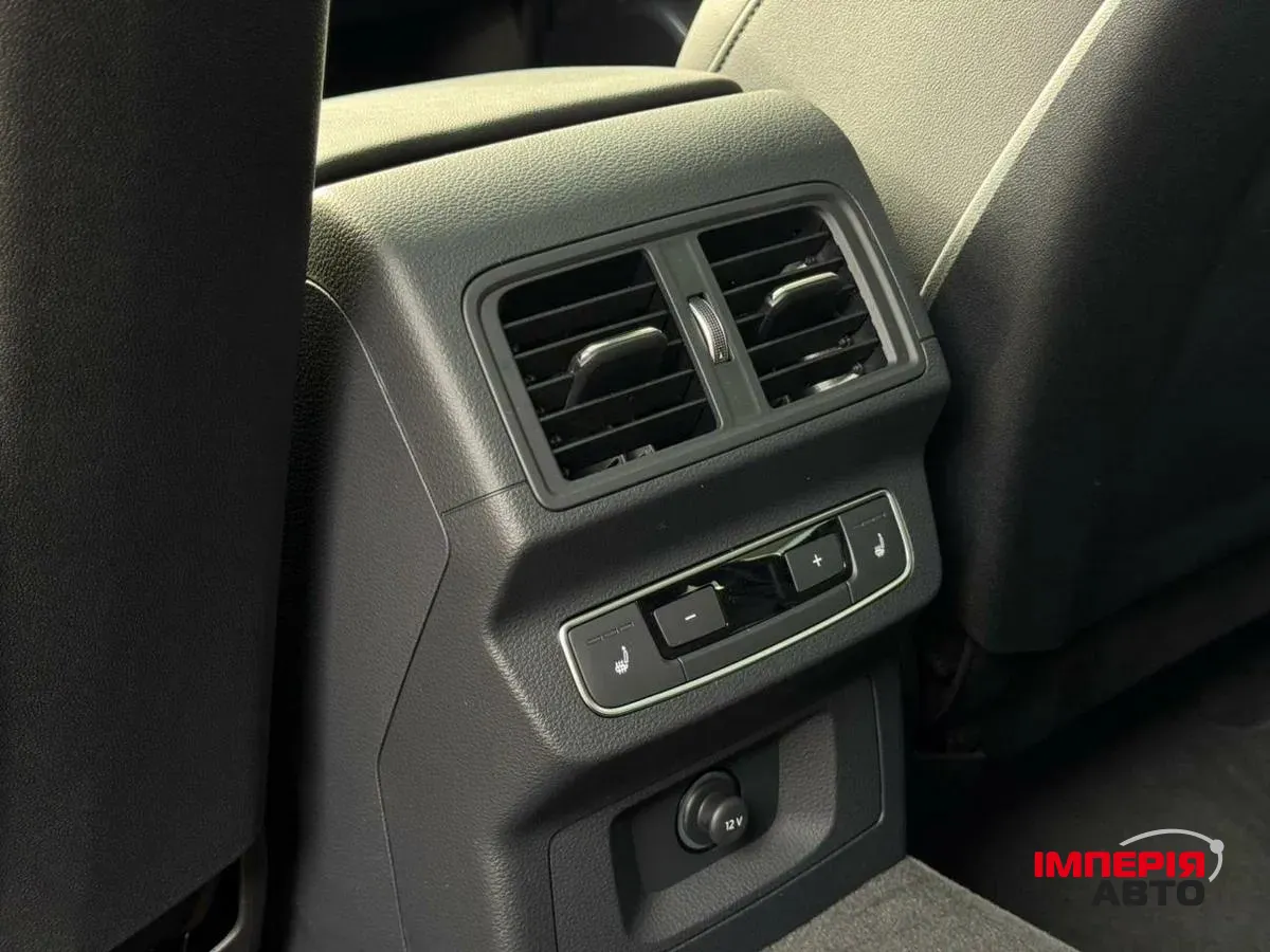 Audi Q5 Sportback - фото 14