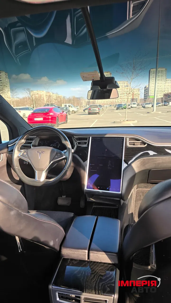 Tesla Model X - фото 20