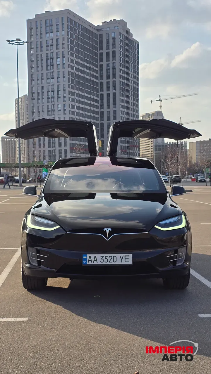 Tesla Model X - фото 3