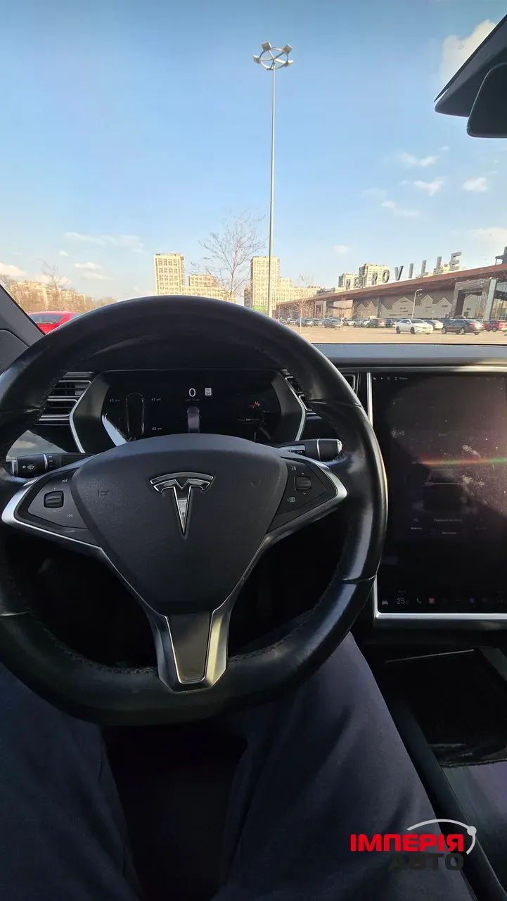 Tesla Model X - фото 15