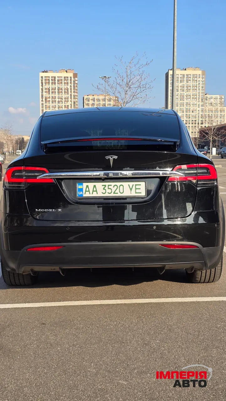 Tesla Model X - фото 13
