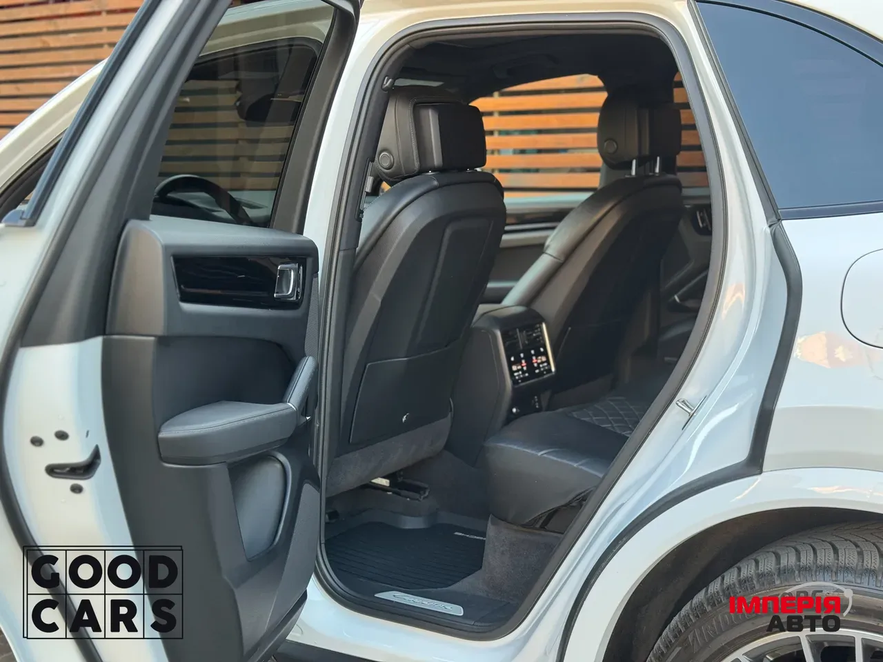 Porsche Cayenne - фото 19