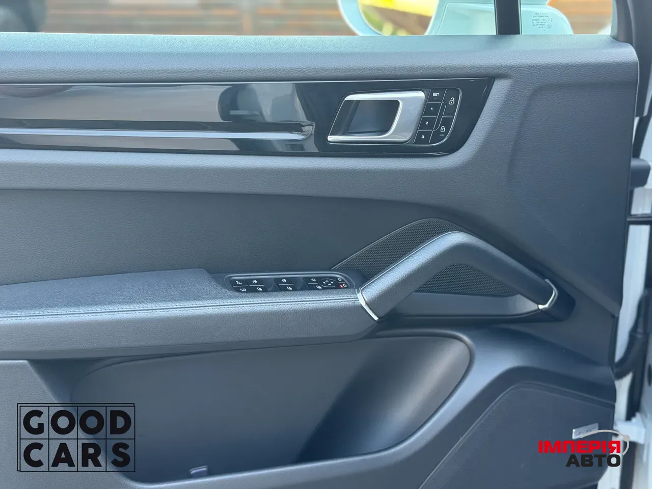 Porsche Cayenne - фото 15