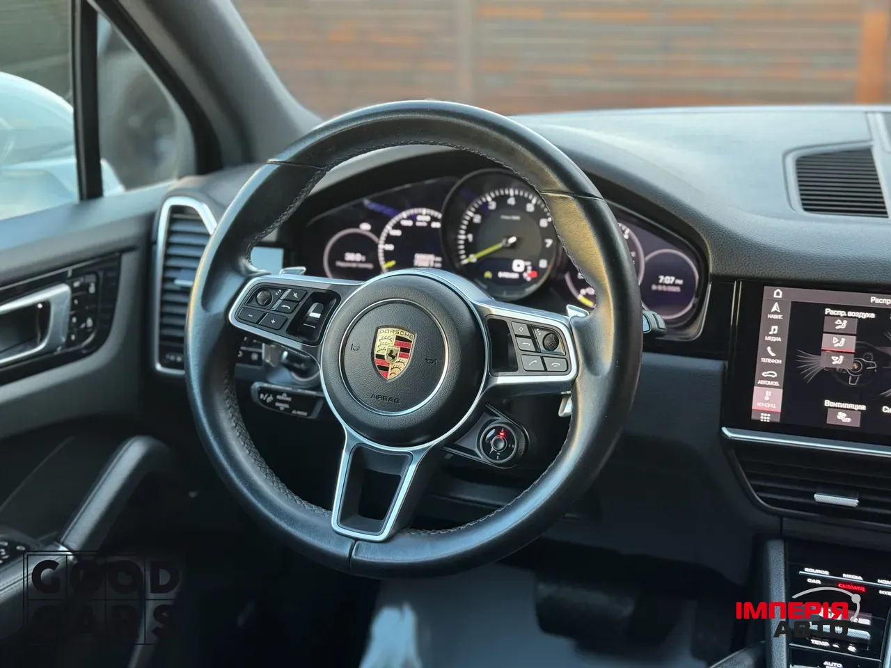 Porsche Cayenne - фото 23