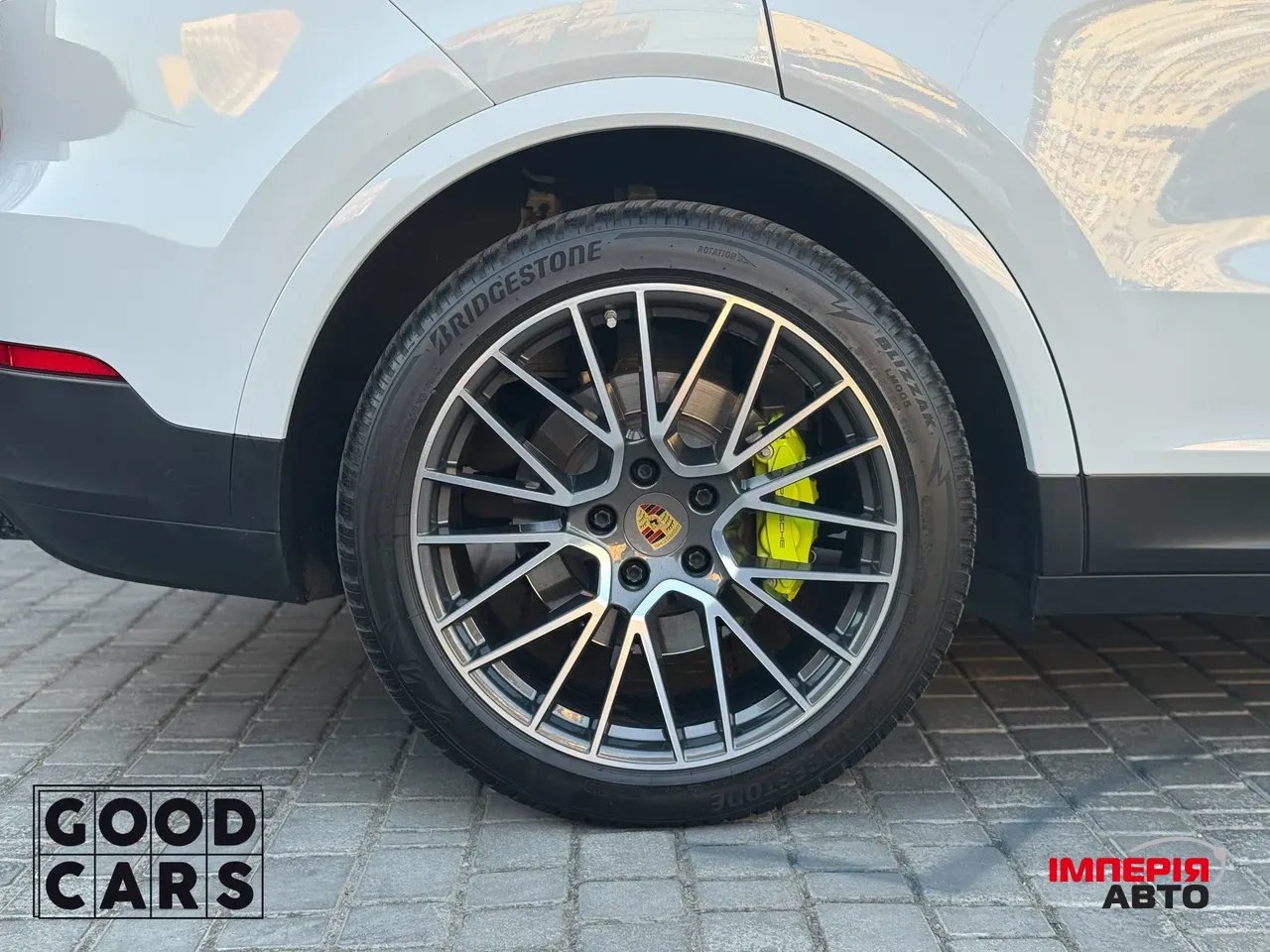 Porsche Cayenne - фото 13