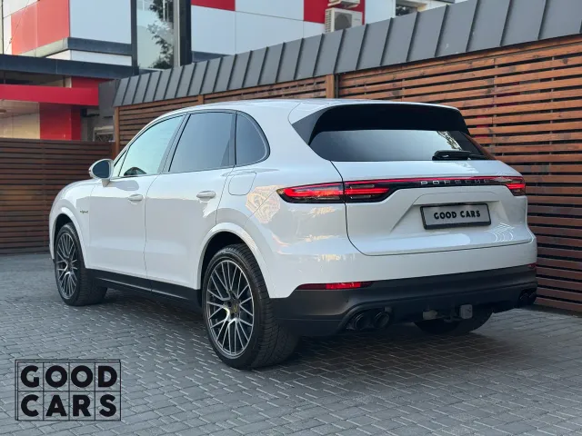 Porsche Cayenne - фото 5