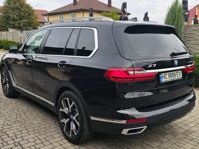 BMW X7 - фото 5