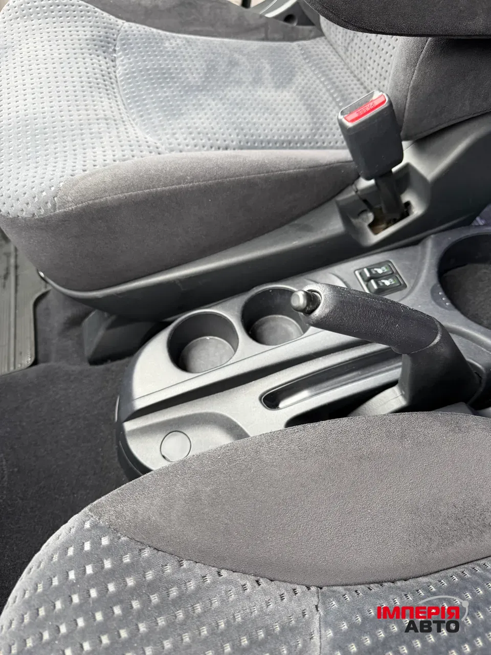 Mitsubishi Grandis - фото 11