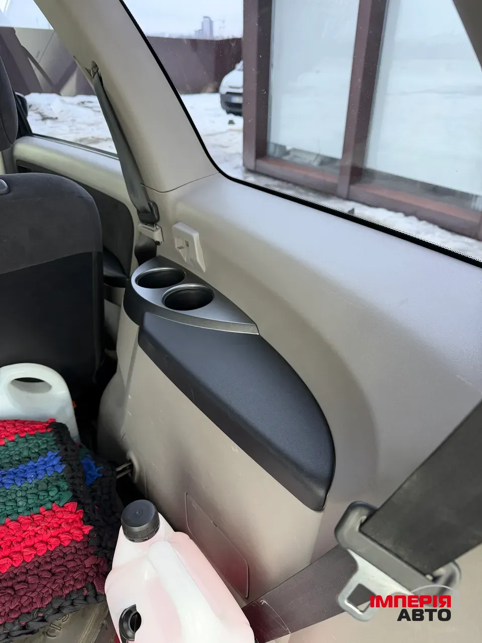 Mitsubishi Grandis - фото 24