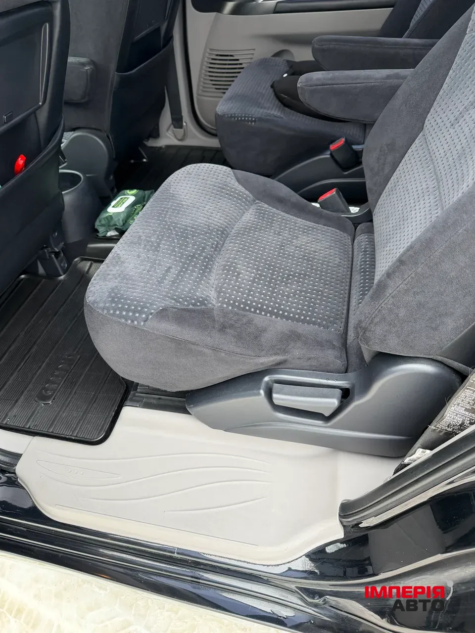 Mitsubishi Grandis - фото 15