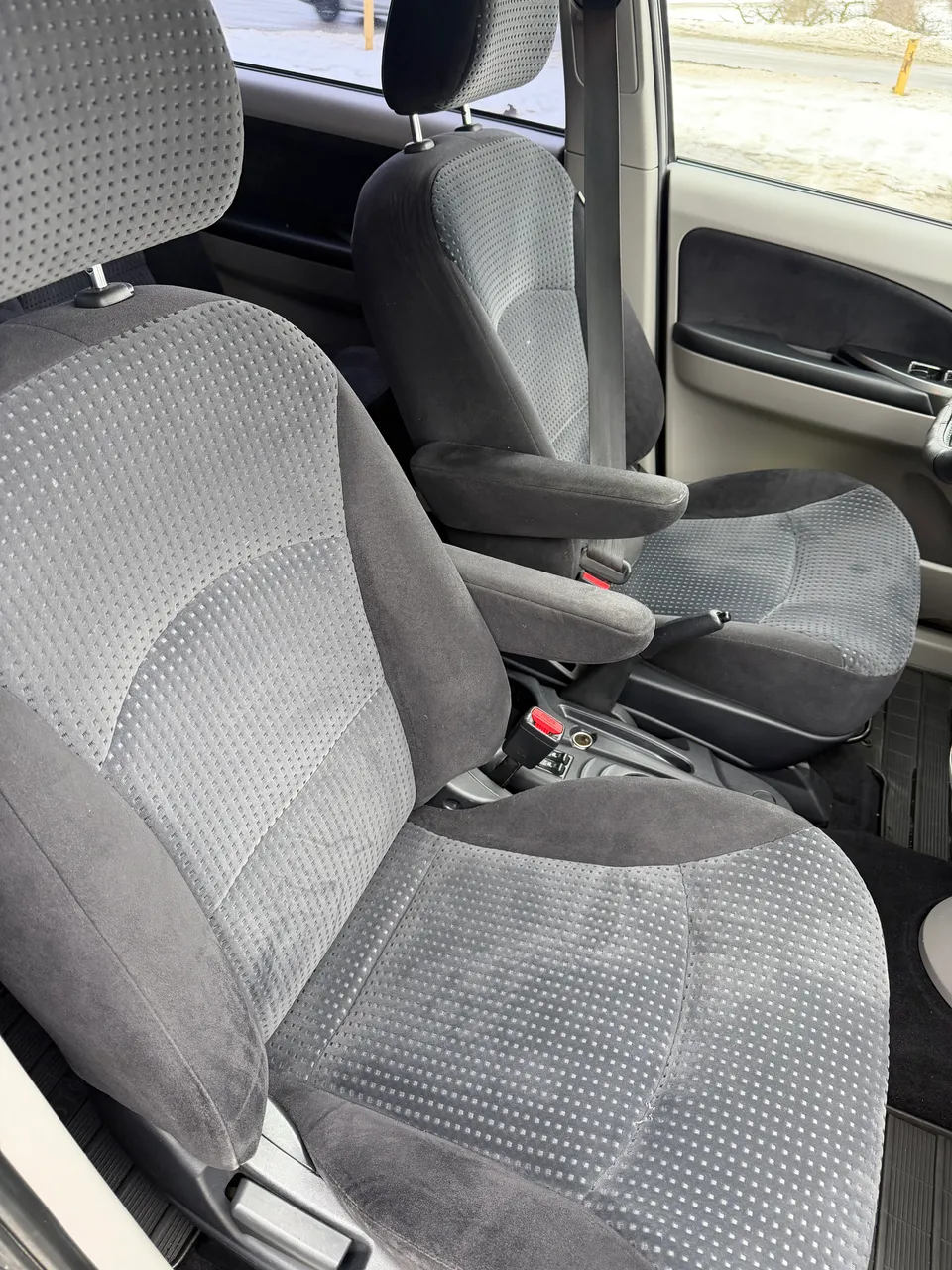 Mitsubishi Grandis - фото 22